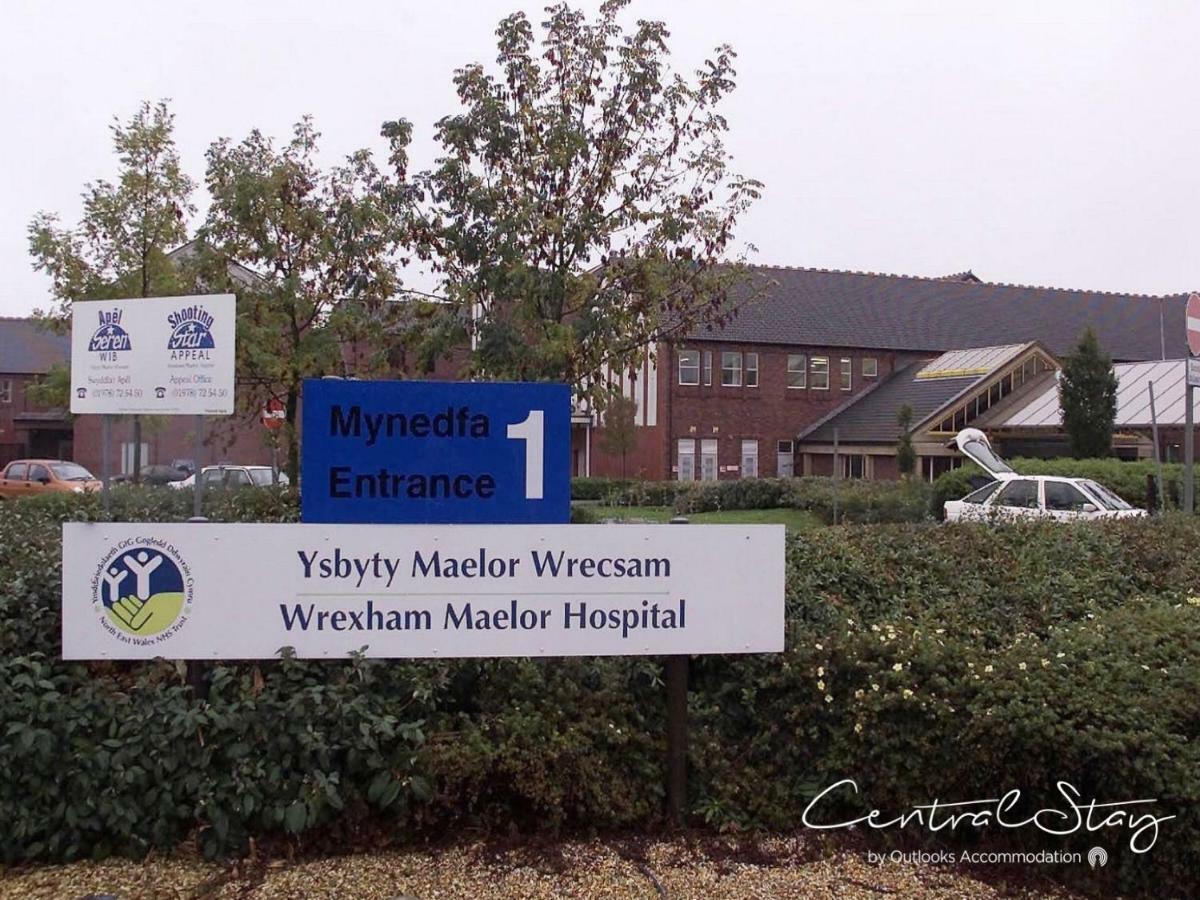 Wrexham Central Stay - Apartment Six Exterior foto